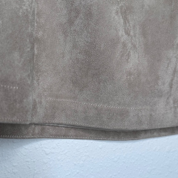 Ann Taylor LOFT Faux Suede Casual Skirt, Beige, Size Medium - Picture 3 of 6